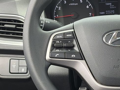 Used 2022 Hyundai Accent SE FWD image 22