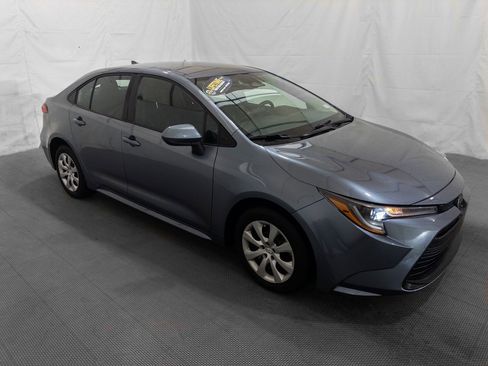 Used 2024 Toyota Corolla LE image 11