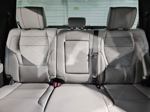 Used 2025 Toyota Tundra Limited AWD/4WD image 13