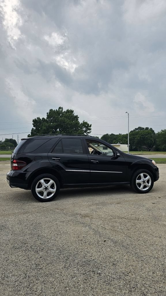 Used 2008 Mercedes-Benz ML 350 4MATIC image 3