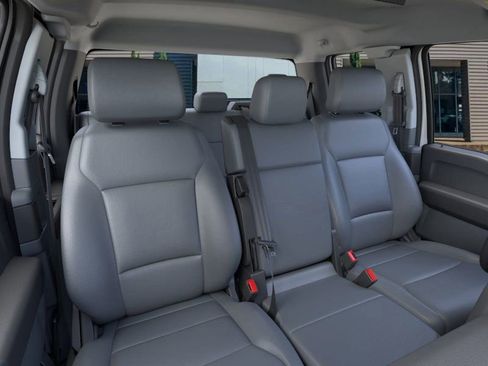 New 2026 Ford F250 XL w/ XL Chrome Package image 10