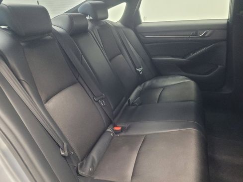 Used 2018 Honda Accord Sport image 19