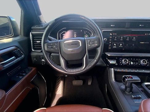 Used 2025 GMC Sierra 1500 Denali Ultimate AWD/4WD image 6