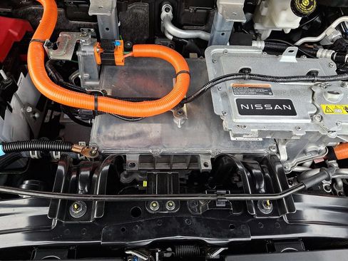 Certified 2024 Nissan Ariya AWD image 28