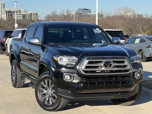 Used 2023 Toyota Tacoma Limited image 2