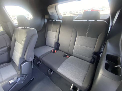 New 2026 GMC Acadia Elevation image 24