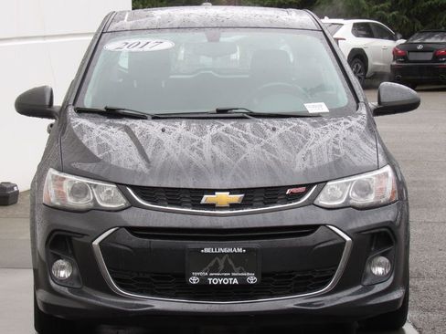 Used 2017 Chevrolet Sonic LT image 3