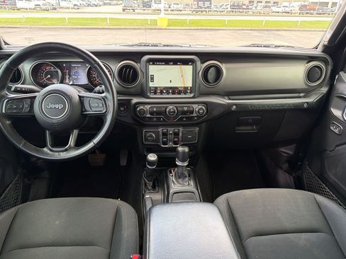 Used 2021 Jeep Wrangler Unlimited Sport AWD/4WD image 13