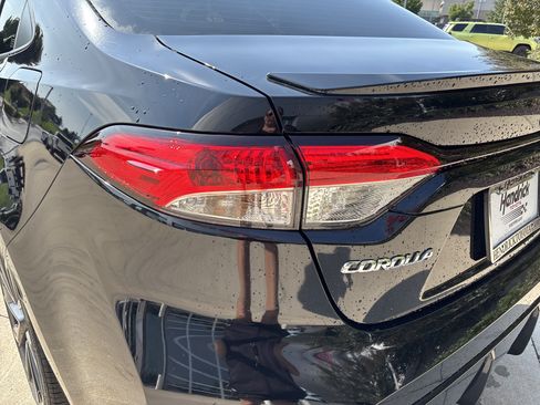 Used 2024 Toyota Corolla SE FWD image 12