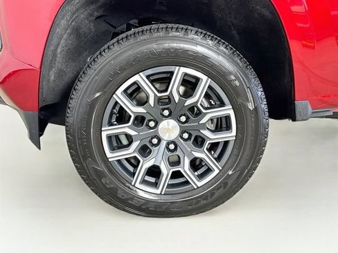 Used 2023 Chevrolet Colorado LT w/ LT Convenience Package II RWD image 31
