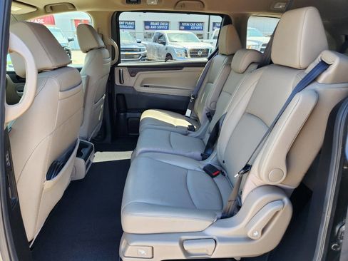Used 2019 Honda Odyssey EX-L image 12