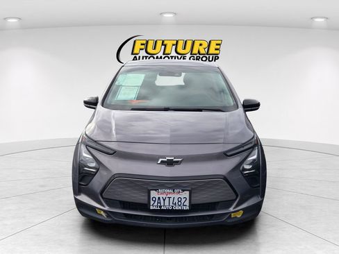 Used 2022 Chevrolet Bolt LT image 2