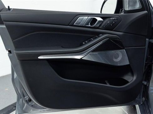 New 2026 BMW X7 M60i image 15