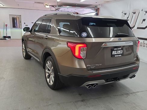 Used 2021 Ford Explorer Platinum w/ Equipment Group 601A AWD/4WD image 4