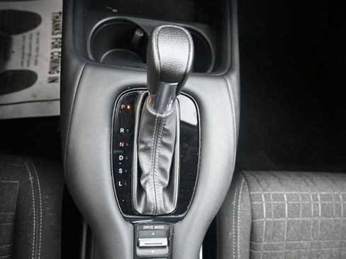 Used 2024 Honda HR-V LX image 19