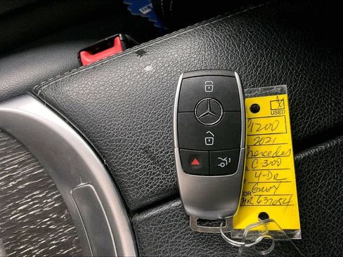 Used 2021 Mercedes-Benz C 300 4MATIC Sedan image 26