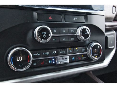 Used 2023 Ford Expedition Max Limited AWD/4WD image 24