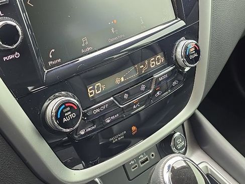 Used 2023 Nissan Murano SV w/ SV Midnight Edition Package FWD image 32