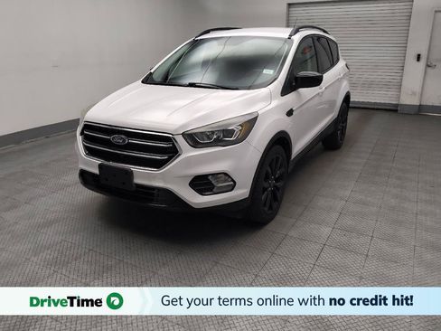 Used 2017 Ford Escape SE w/ Equipment Group 201A AWD/4WD image 1