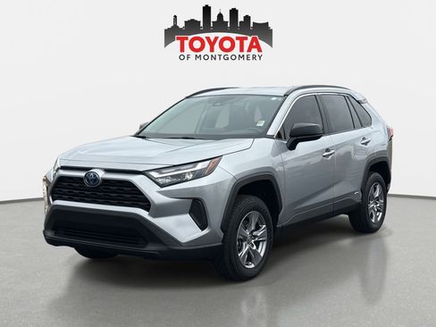 Used 2024 Toyota RAV4 LE image 7