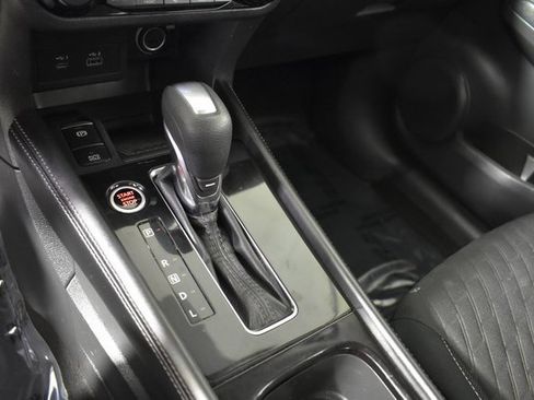 Certified 2022 Nissan Kicks SV image 19