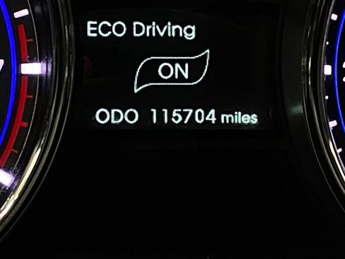 Used 2011 Hyundai Sonata SE image 18