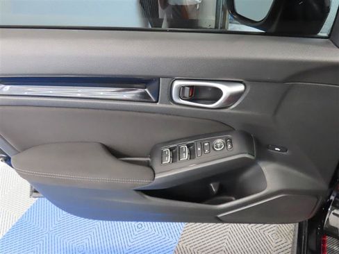 Used 2023 Honda Civic EX image 16