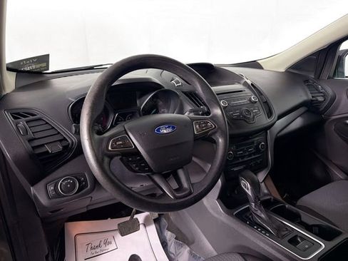 Used 2018 Ford Escape SE FWD image 9