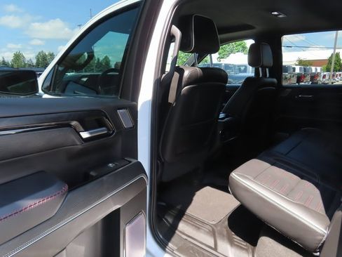 Used 2022 GMC Sierra 1500 AT4X image 22