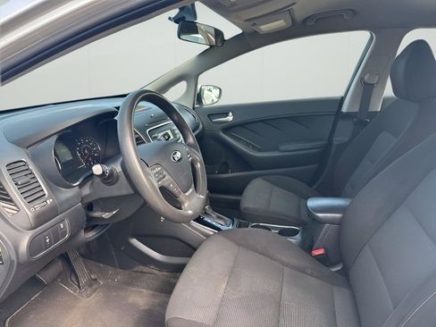 Used 2018 Kia Forte LX FWD image 11