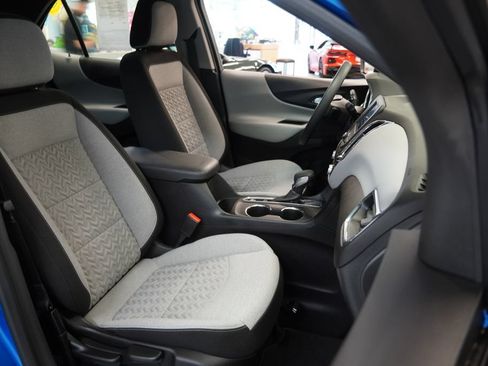 Used 2024 Chevrolet Equinox LS FWD image 33