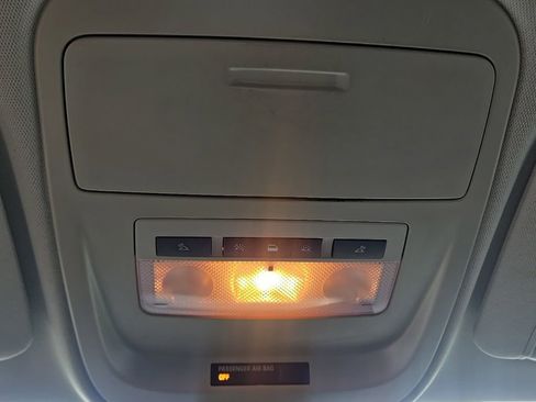 Used 2017 Chevrolet Colorado Z71 image 29