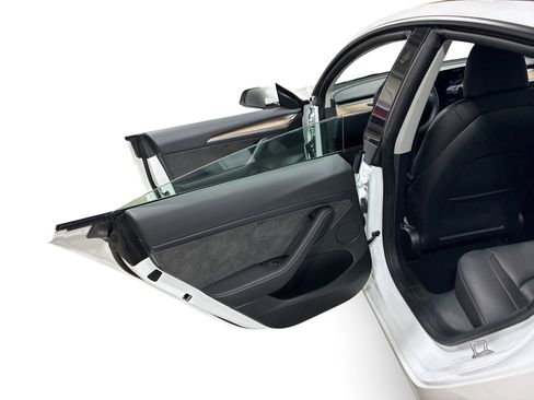 Certified 2023 Tesla Model 3 Standard Range RWD image 10