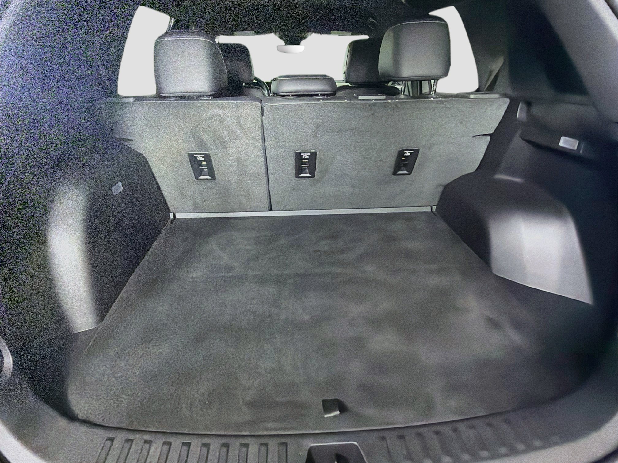 Used 2025 Chevrolet Equinox LT w/ Convenience Package II FWD image 28