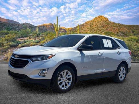 Used 2018 Chevrolet Equinox LS FWD image 8