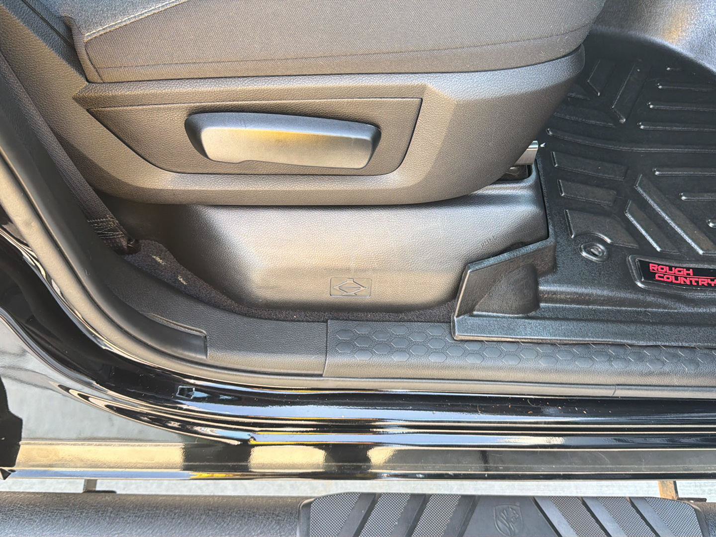 Used 2022 RAM 1500 Warlock AWD/4WD image 31