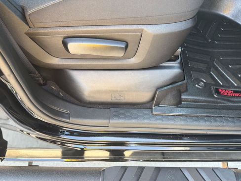 Used 2022 RAM 1500 Warlock AWD/4WD image 31