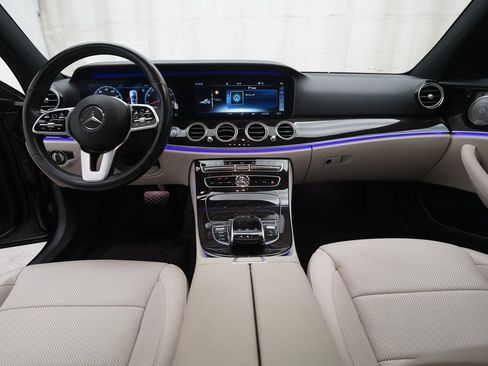 Used 2020 Mercedes-Benz E 450 4MATIC Wagon image 5