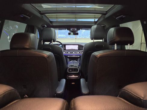 Used 2020 Mercedes-Benz GLS 450 4MATIC image 26