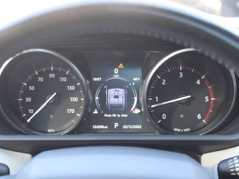 Used 2016 Land Rover Range Rover Sport HSE image 20