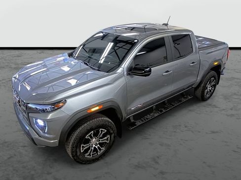 Used 2025 GMC Canyon AT4 w/ Technology Plus Package AWD/4WD image 7
