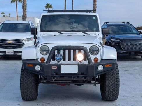 Used 2012 Jeep Wrangler Unlimited Sahara w/ Connectivity Group AWD/4WD image 2