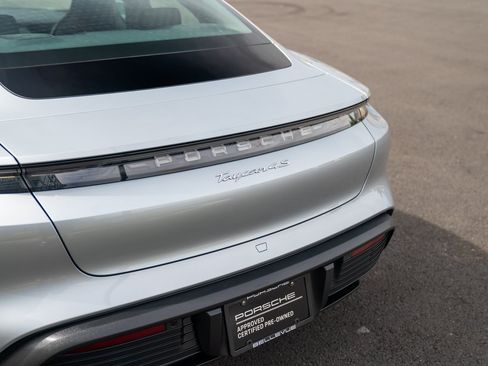 Used 2024 Porsche Taycan 4S AWD/4WD image 28