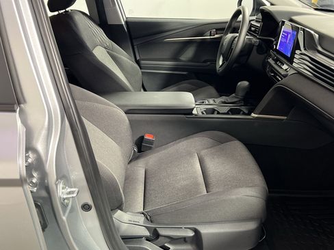Used 2025 Toyota Camry LE FWD image 29