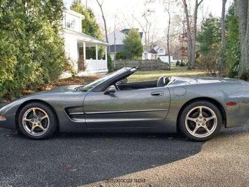Used 2003 Chevrolet Corvette Convertible w/ Preferred Equipment Group1 image 3