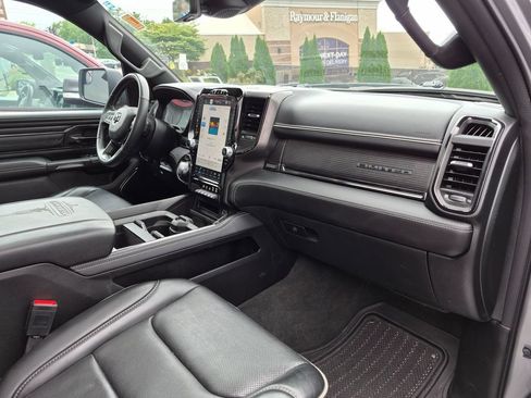 Used 2023 RAM 1500 Limited AWD/4WD image 33