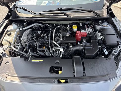 Used 2025 Nissan Sentra SR FWD image 35