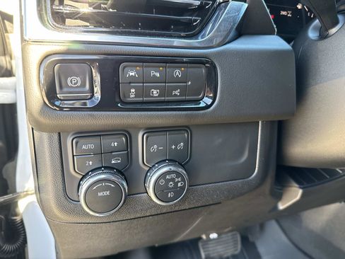 New 2026 GMC Yukon Elevation w/ LPO, Get Active Package image 37