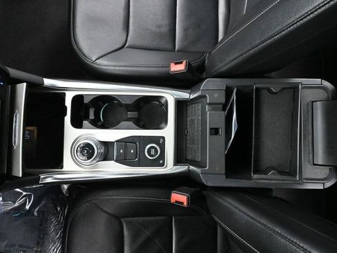 Used 2021 Ford Explorer Limited AWD/4WD image 38