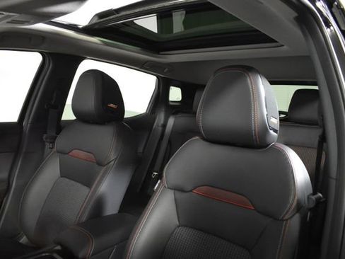 New 2026 Nissan Kicks SR w/ SR Premium Package AWD/4WD image 10